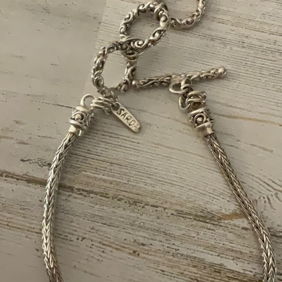 Gorgeous Sarda Silver Filigree Toggle Bracelet. - Picture 3 of 7